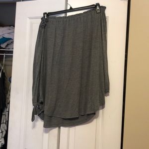 Long sleeve, off the shoulder top